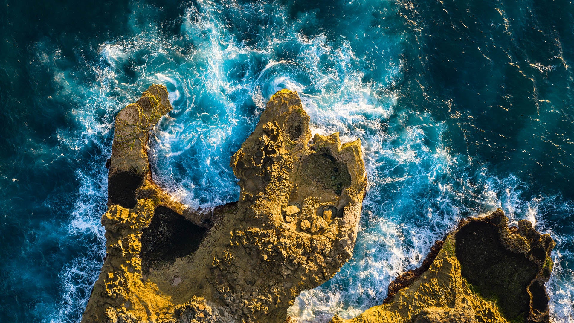rocas_mar.jpg
